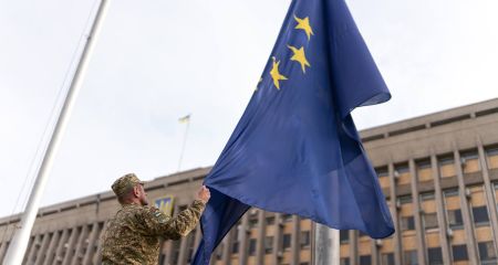 У День Європи в Запоріжжі підняли прапор ЄС