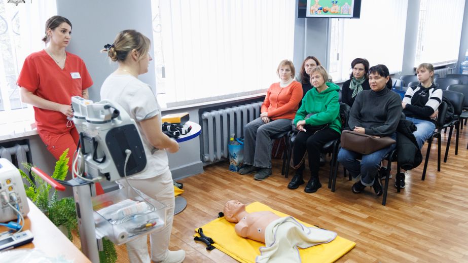 Обучают спасать жизнь: В Запорожье проходят тренинги по домедицинской помощи