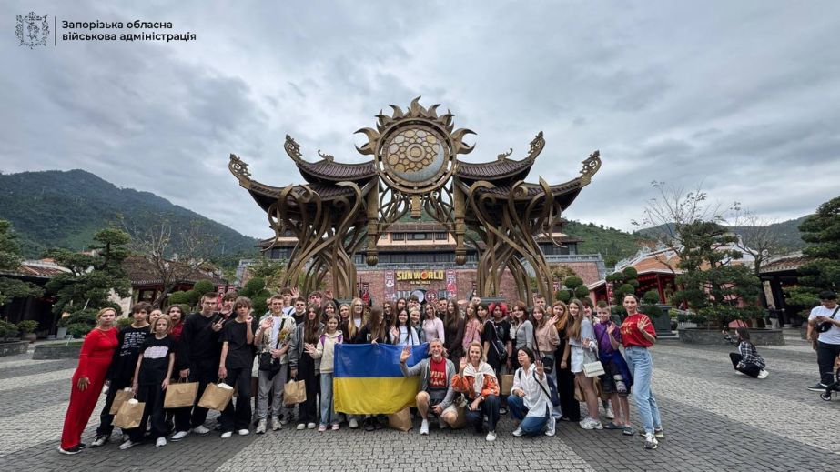 Без тривог і вибухів: запорізькі діти захисників провели два тижні у В&rsquo;єтнамі