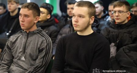 У Запоріжжі понад 600 студентів проходять курс загальновійськової підготовки