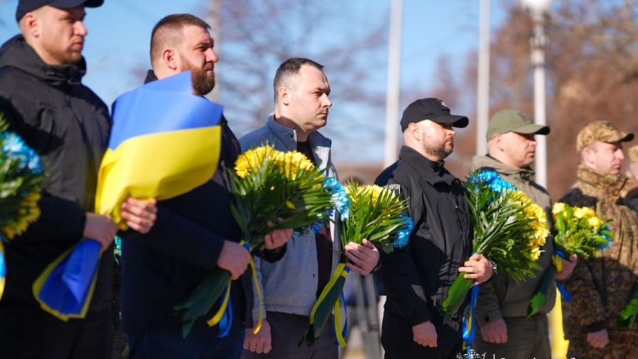 У Запоріжжі вшанували пам&rsquo;ять полеглих українських добровольців &ndash; кадри