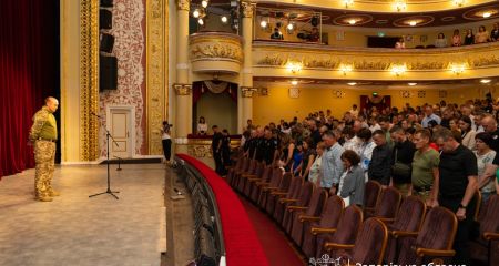"Шлях додому": у Запоріжжі відбувся показ вистави про життя українців в окупації