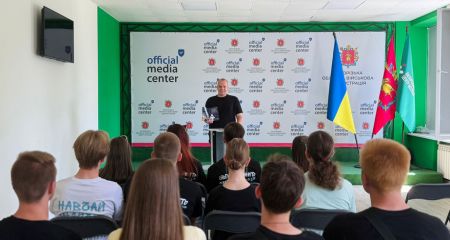 В Запорожской области презентовали пособие по ментальному здоровью для молодежи