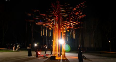 Новые колокольчики появились на "Дереве памяти" в Запорожье – кадры