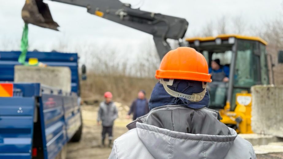 Нова техніка пришвидшила ремонти мереж водопостачання у Вільнянській громаді