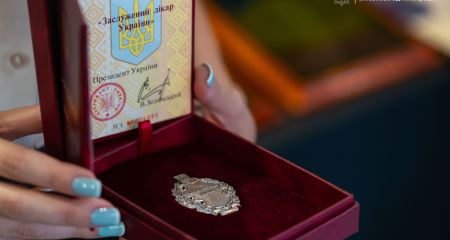 Запорожских медиков отметили по случаю профессионального праздника