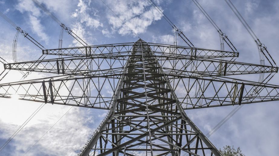 За три дні енергетики відновили світло 7,6 тис. абонентів на Запоріжжі