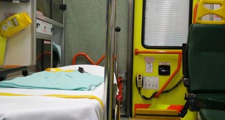 Стало зле в кафе: у Запоріжжі "швидка&rdquo; рятувала чоловіка