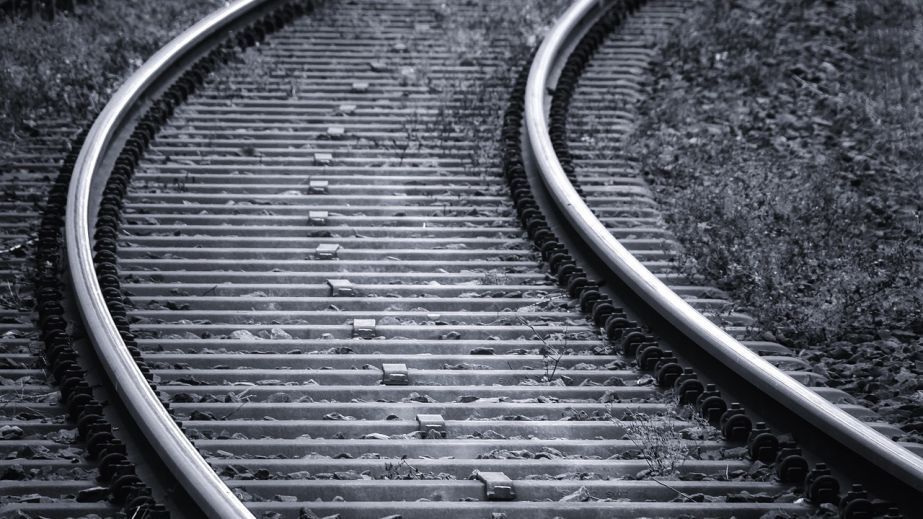 До утра &ndash; автобусами: железнодорожное движение из Запорожья в Днепр закрыто