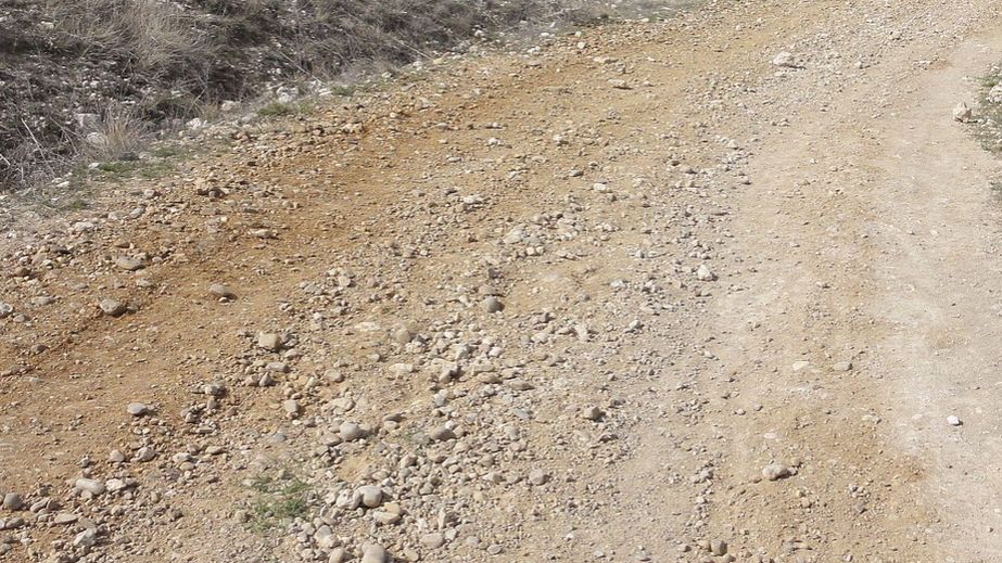 Військові дороги почали частково лагодити на Запоріжжі &ndash; чекають грошей від держави