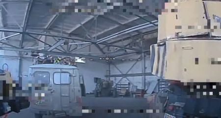 На Півдні запорізькі прикордонники виявили "паркінг" російської техніки – кадри