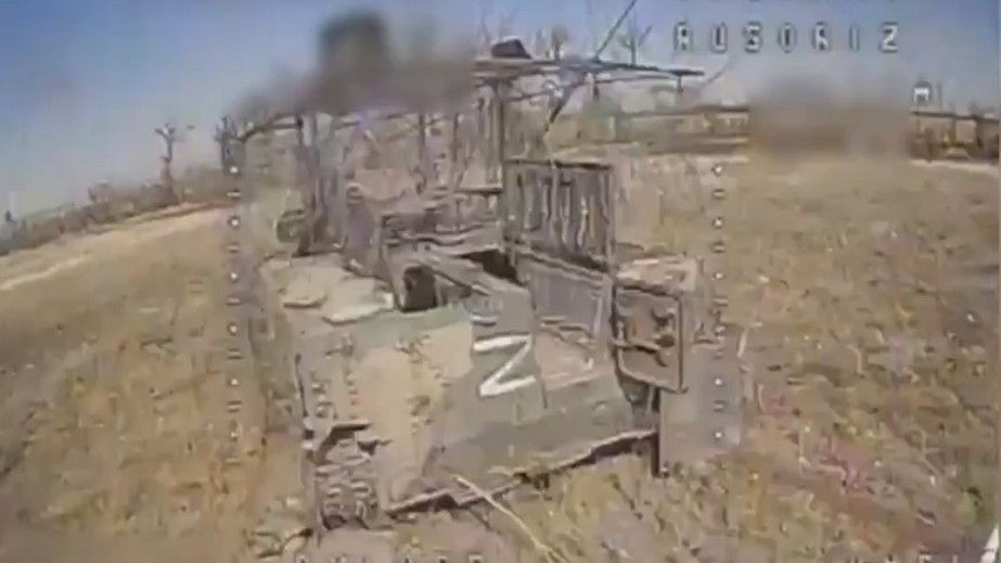 Повредили танк и добили БМП-3: на Запорожье отбили российский штурм