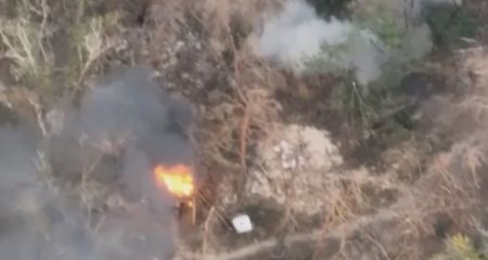 Запорізькі прикордонники спалили укриття та склад пального росіян – кадри