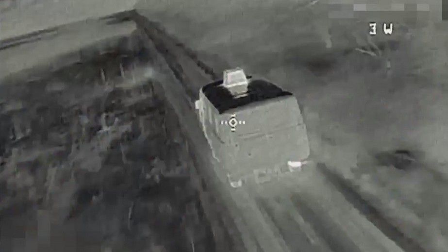 Українські FPV знищили транспорт росіян на Запорізькому фронті – кадри