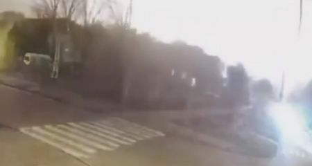 Камеры видеонаблюдения зафиксировали момент атаки на Запорожье