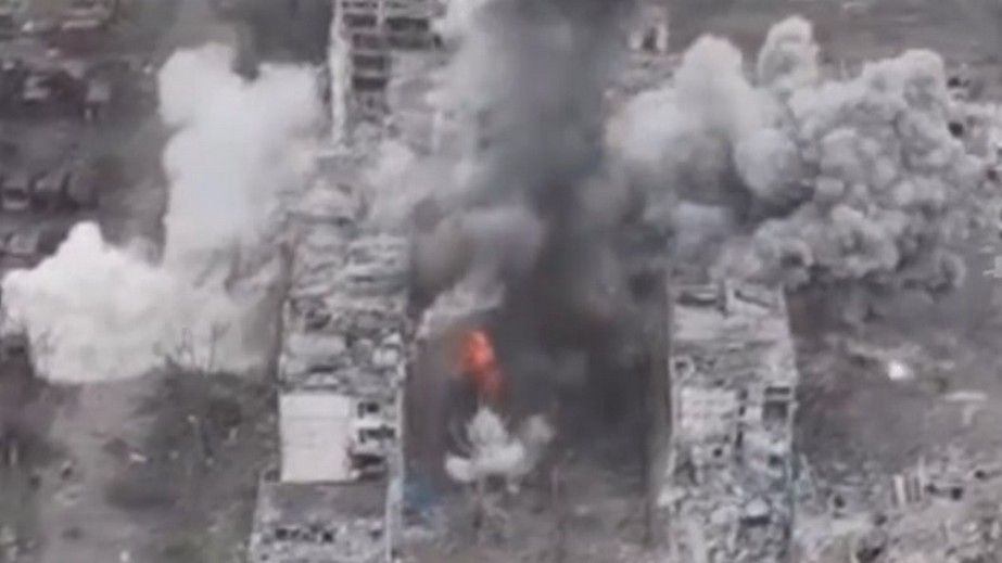 Українська авіація розбомбила російську піхоту на Запоріжжі – кадри