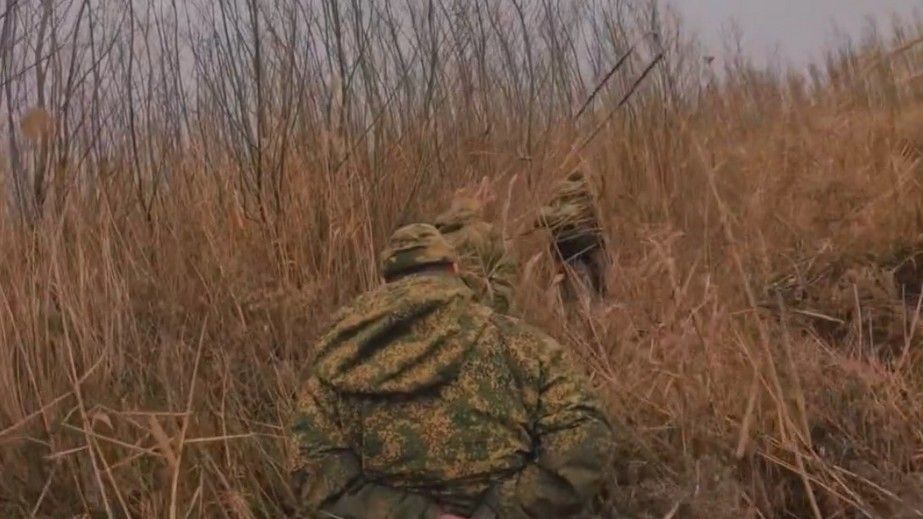 Розвідники ГУР прорвалися в тил росіян на Запоріжжі &ndash; кадри спецоперації