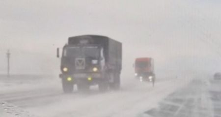 Белые пикапы и грузовики с пехотой перебрасывает РФ в направлении Запорожья &ndash; кадры