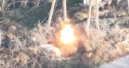 Запорізькі дронарі спалили ворожу техніку та піхоту &ndash; кадри