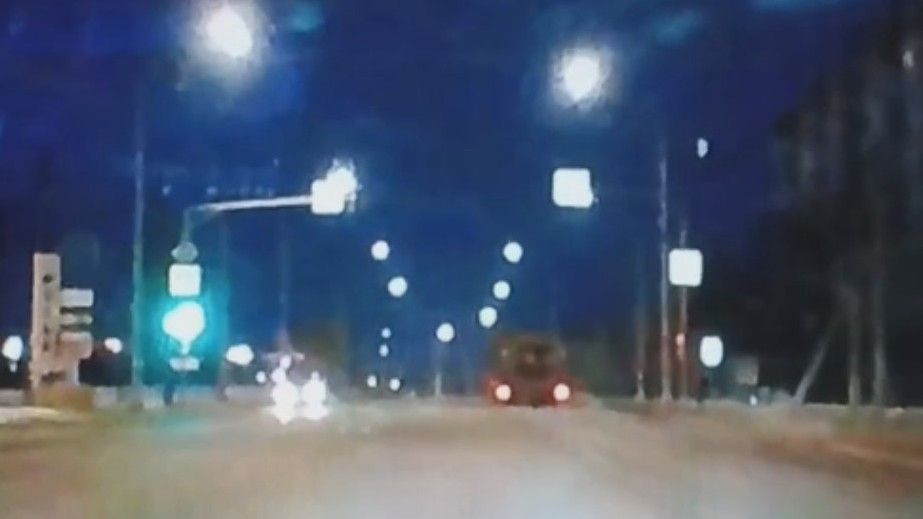 Тягнуть танки та піхоту: в тилу окупантів на Запоріжжі зафіксували переміщення РФ