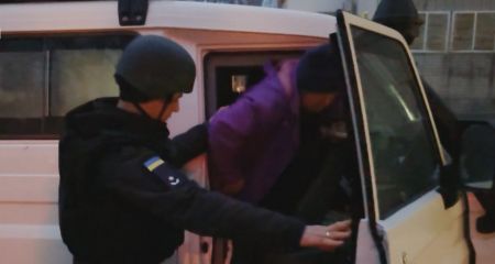 Літню жінку вивезли рятувальники до Запоріжжя &ndash; кадри