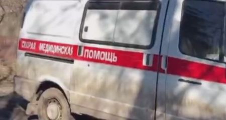 Росіяни перевозять техніку на Запорізький фронт у машинах "швидкої"