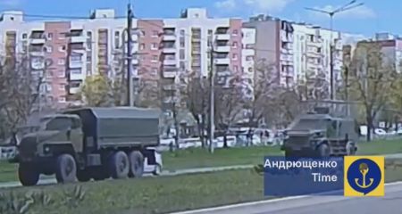 Окупанти масово перекидають бронетехніку на Запоріжжя