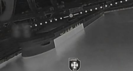 Захисники показали, як атакували російський суховантаж у Бердянську