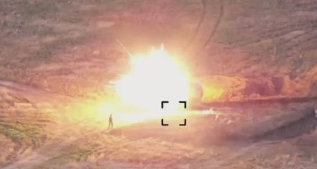 Воїни ГУР спалили російський БТР на Запоріжжі &ndash; відео