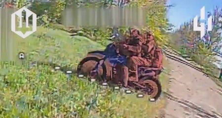 На Запоріжжі дронарі знищують штурмові групи росіян на мотоциклах &ndash; кадри