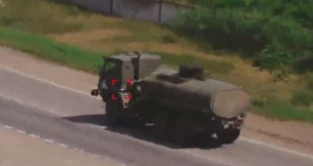 Воїни ГУР показали, як палять російську піхоту та бензовози на Запоріжжі