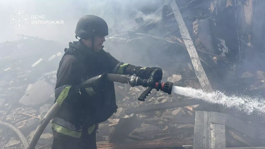Атака на Запоріжжя: ДСНС показала наслідки удару дрона