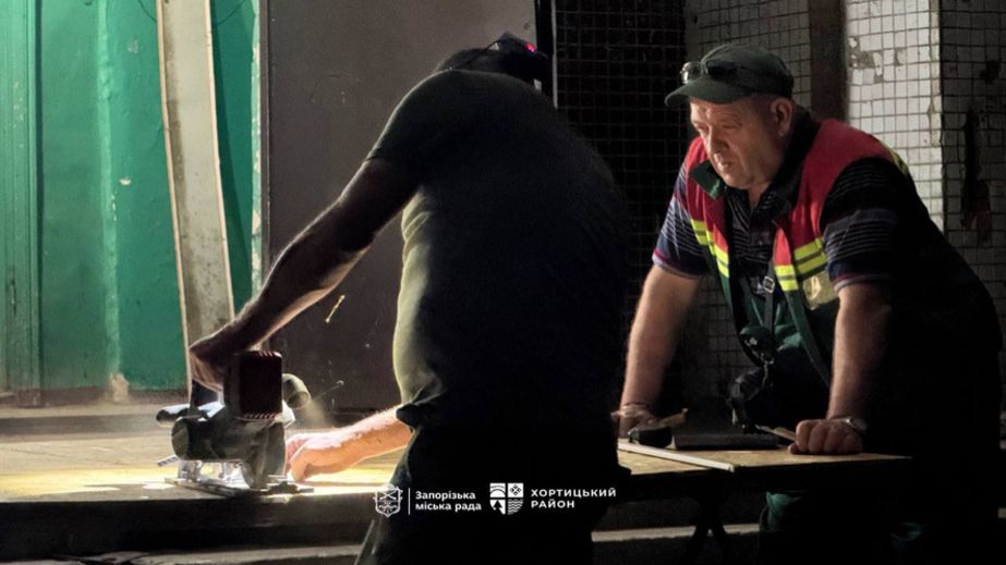 У 32 будинках Запоріжжя закрили вікна після російських обстрілів