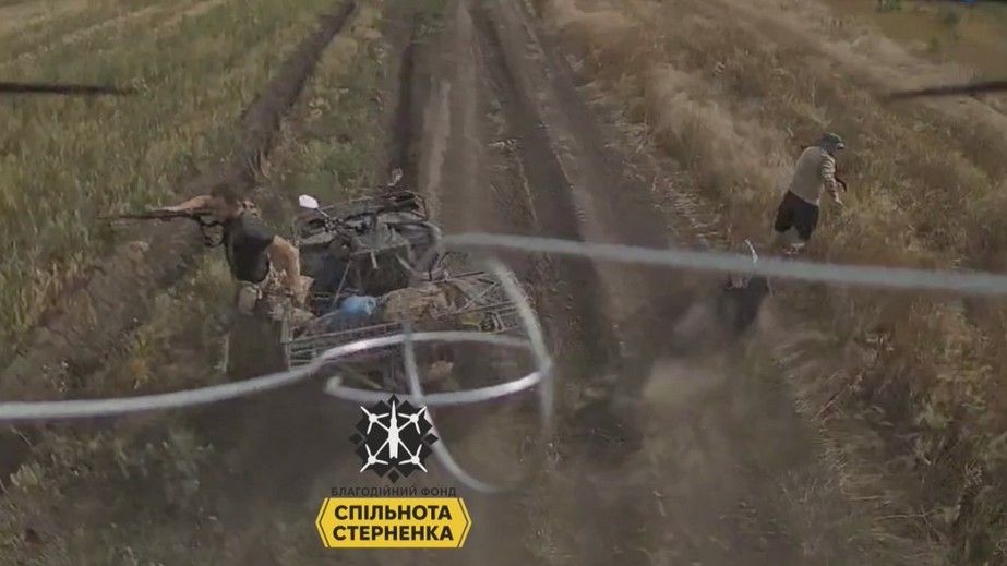 Дронарі знищують російських штурмовиків на Запоріжжі &ndash; кадри