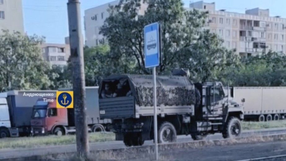 Оккупанты усилили переброску грузов через Приазовье на Запорожье
