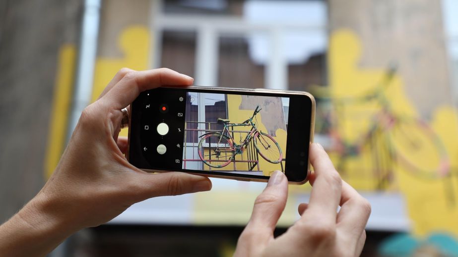 Хрупкое окно в цифровой мир: с чего начинается поиск нового дисплея