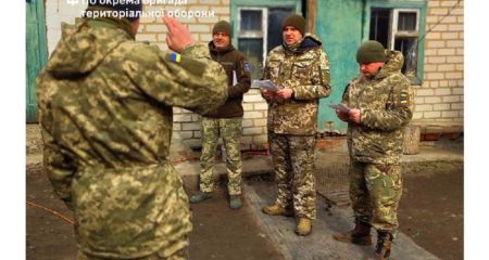 Бійці 115 Мелітопольського батальйону ТрО отримали відзнаки головнокомандувача ЗСУ