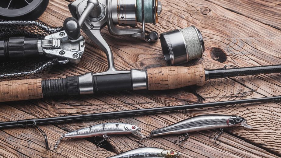 У Запоріжжі злодій зазіхнув на рибальське спорядження