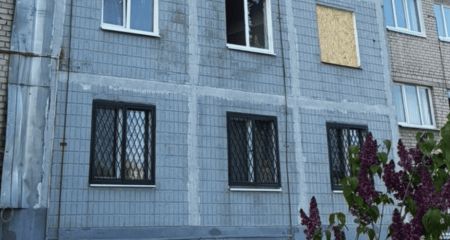 Росіяни двічі вдарили по будівлі запорізьких енергетиків