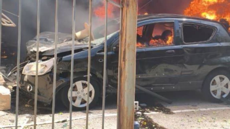 Вибухи та пожежа: росіяни вдарили по Запоріжжю