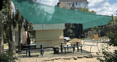 Шум і алкоголь: у Запоріжжі демонтували літній майданчик