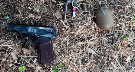 За гранати та пістолет запоріжець вторгував 30 тисяч гривень &ndash; подробиці