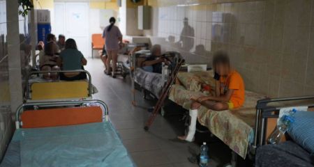 Росіяни вдарили по дитячій лікарні в Запоріжжі