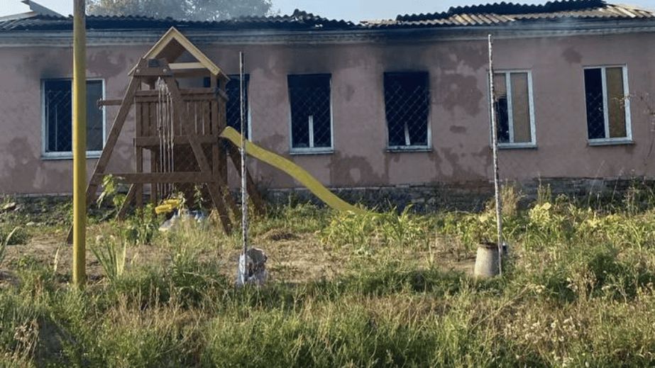 Удар РФ повредил шелтер в пригороде Запорожья