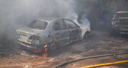 Семь пострадавших: в Запорожье после удара РФ вспыхнула автостоянка