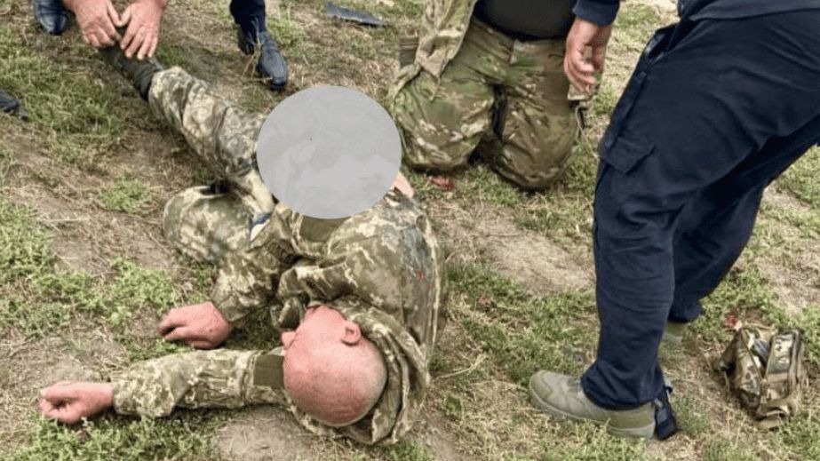 Военные правоохранители спасли раненого бойца на Запорожье