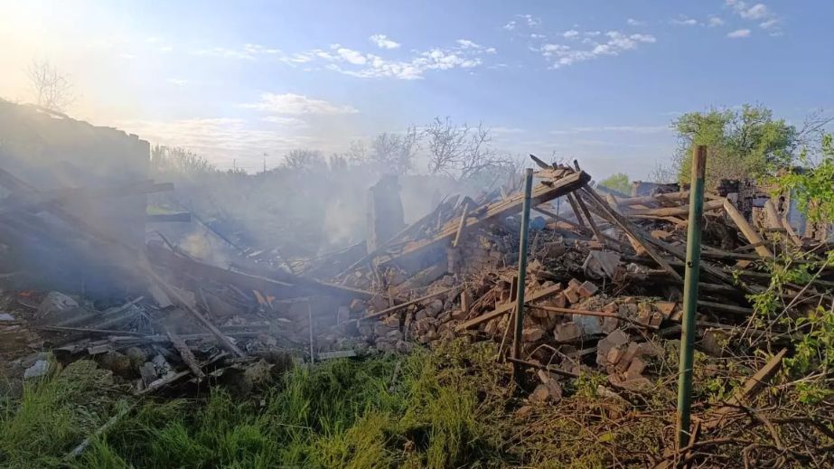 Дві пожежі спалахнули на Запоріжжі через атаки РФ: горіли авто та будинок