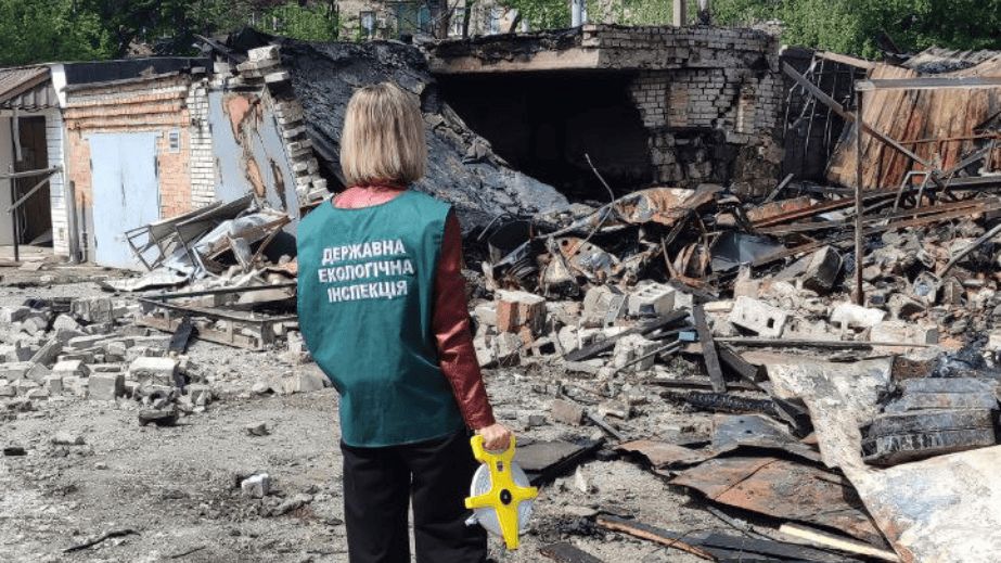 Вирва після "шахеду”: екоінспекція фіксує наслідки атаки на Запоріжжя