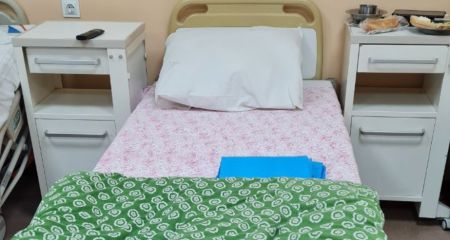 Больницы Запорожья получили современные медицинские кровати из Германии