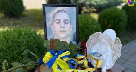 Загиблого від удару росіян 14-річного хлопця вшанували на Запоріжжі